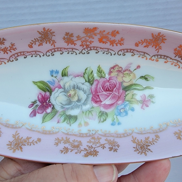 Arnart 5th Ave #22/113N Porcelain Hand-painted 10" Oval Relish Tray Dish - Picture 6 of 11